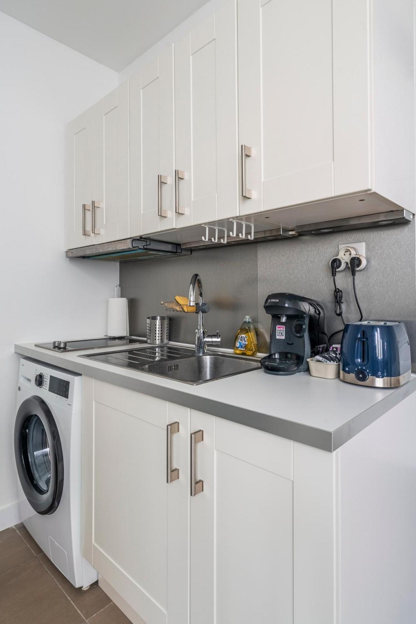 Apart Merryland Paris Chatelet Экстерьер фото