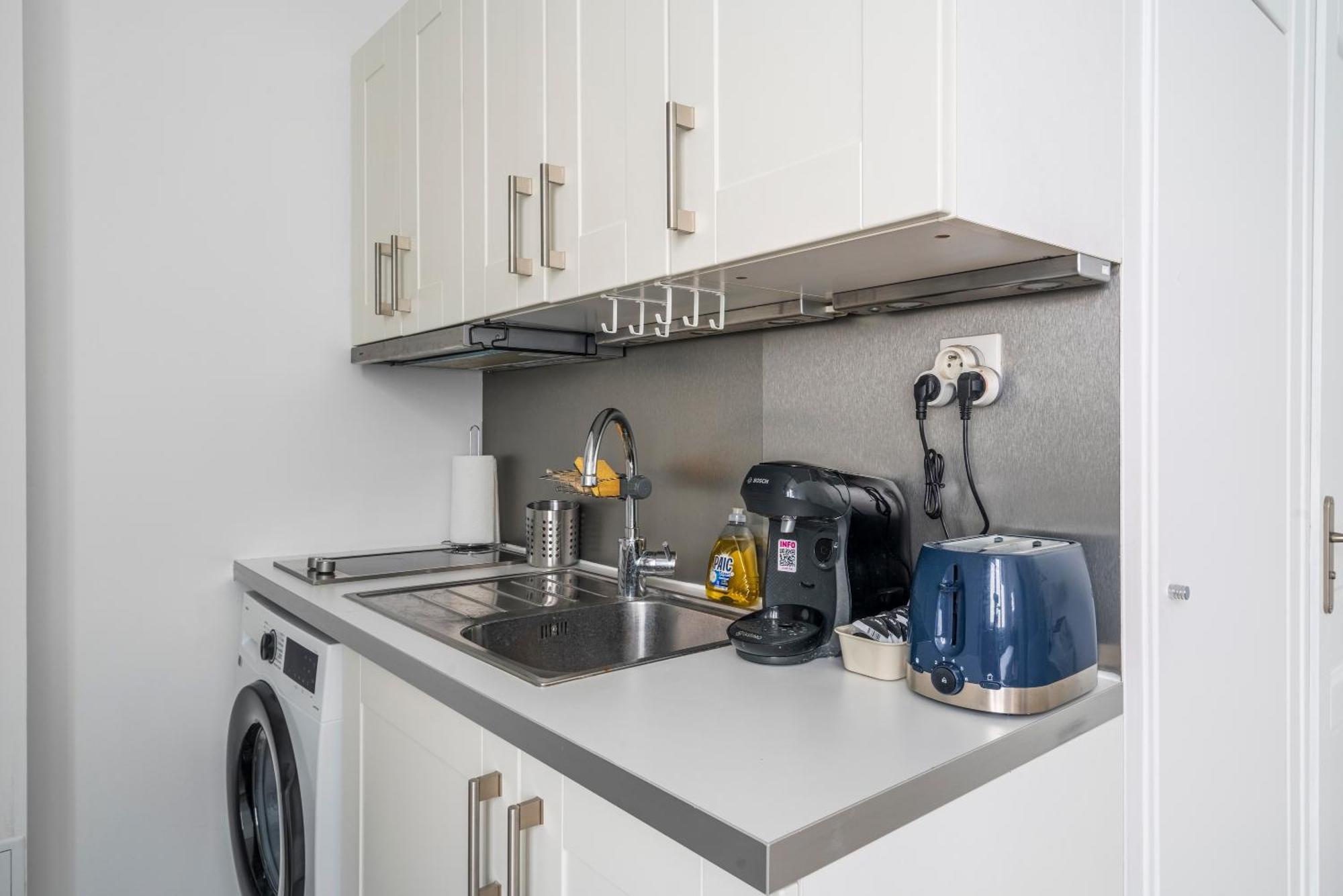 Apart Merryland Paris Chatelet Экстерьер фото